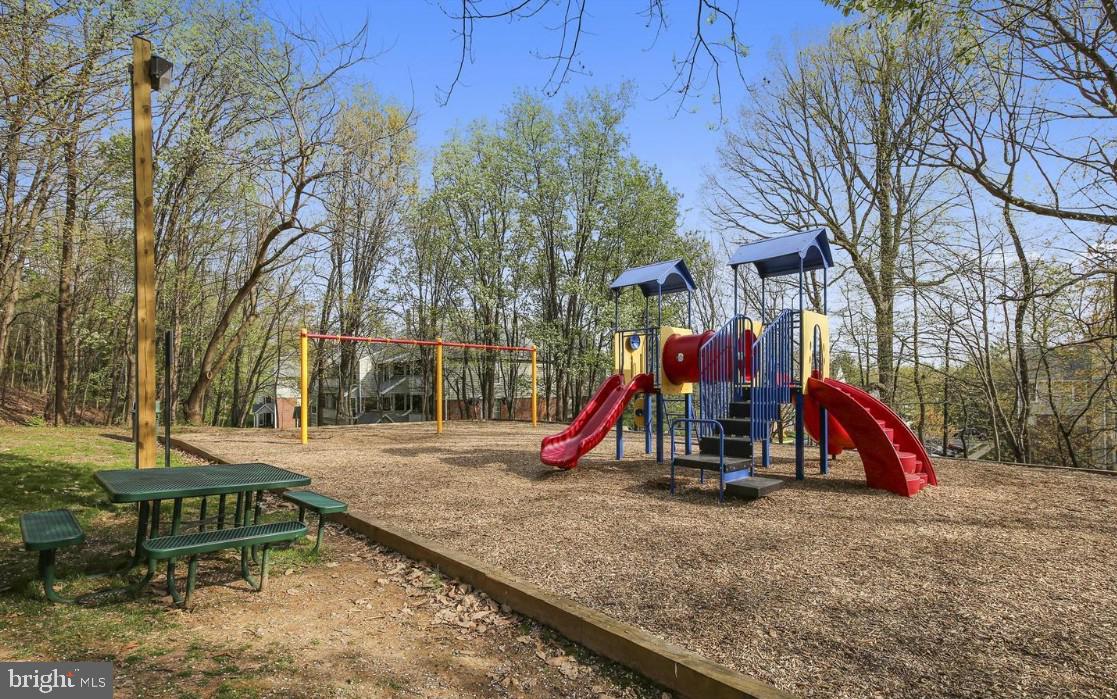 12154 PENDERVIEW TER #1204, FAIRFAX, Virginia 22033, 1 Bedroom Bedrooms, ,1 BathroomBathrooms,Residential,For sale,12154 PENDERVIEW TER #1204,VAFX2289578 MLS # VAFX2289578 12154 PENDERVIEW TER #1204, FAIRFAX, Virginia 22033, 1 Bedroom Bedrooms, ,1 BathroomBathrooms,Residential,For sale,12154 PENDERVIEW TER #1204,VAFX2289578 MLS # VAFX2289578