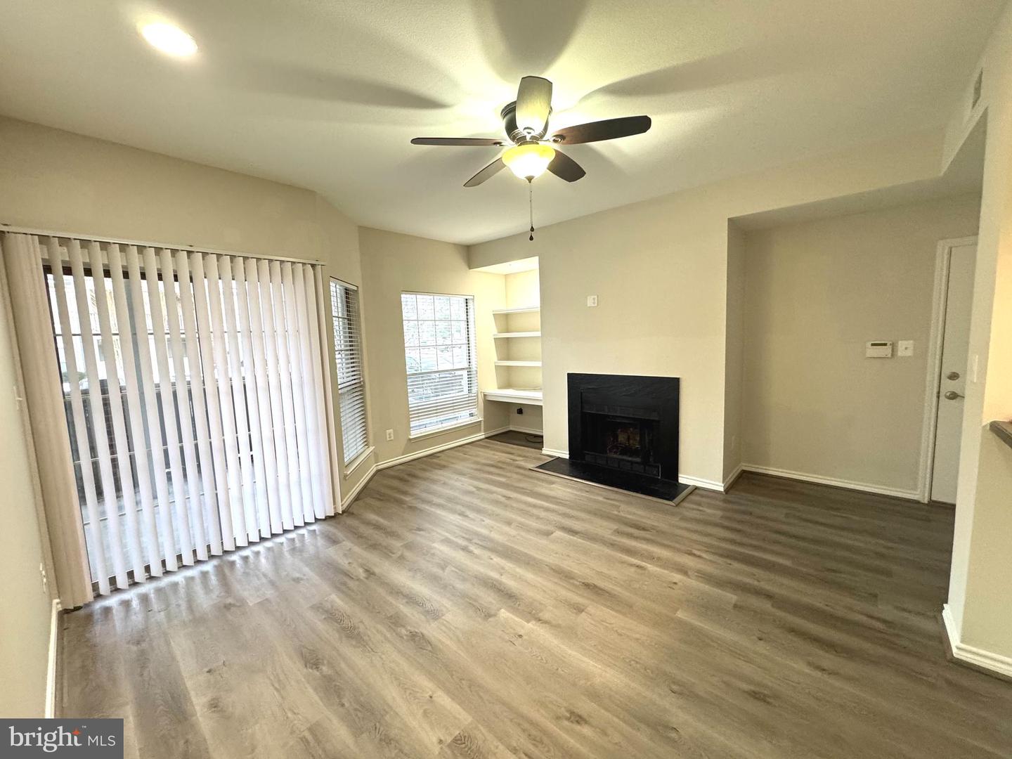 12154 PENDERVIEW TER #1204, FAIRFAX, Virginia 22033, 1 Bedroom Bedrooms, ,1 BathroomBathrooms,Residential,For sale,12154 PENDERVIEW TER #1204,VAFX2289578 MLS # VAFX2289578 12154 PENDERVIEW TER #1204, FAIRFAX, Virginia 22033, 1 Bedroom Bedrooms, ,1 BathroomBathrooms,Residential,For sale,12154 PENDERVIEW TER #1204,VAFX2289578 MLS # VAFX2289578