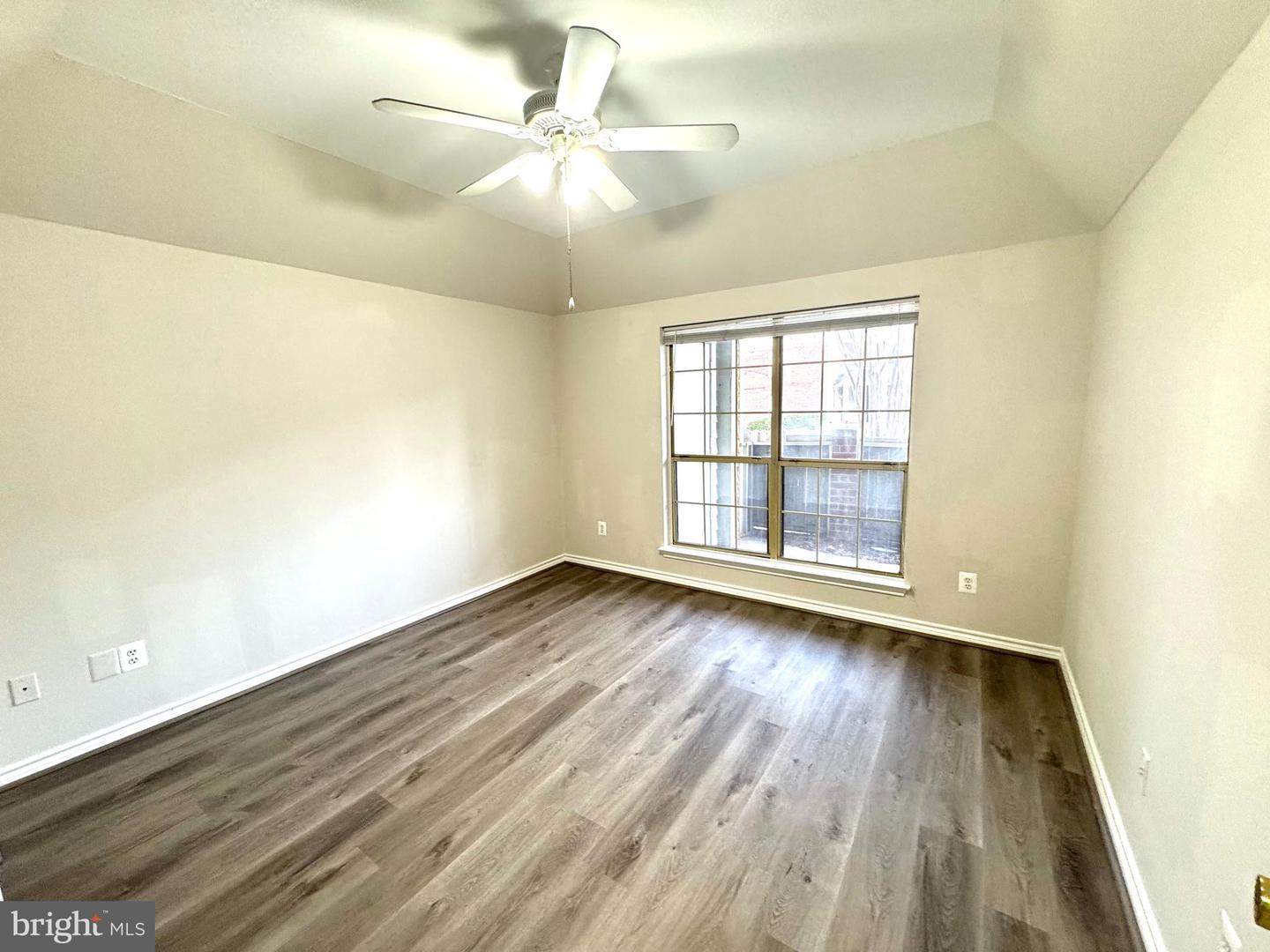 12154 PENDERVIEW TER #1204, FAIRFAX, Virginia 22033, 1 Bedroom Bedrooms, ,1 BathroomBathrooms,Residential,For sale,12154 PENDERVIEW TER #1204,VAFX2289578 MLS # VAFX2289578 12154 PENDERVIEW TER #1204, FAIRFAX, Virginia 22033, 1 Bedroom Bedrooms, ,1 BathroomBathrooms,Residential,For sale,12154 PENDERVIEW TER #1204,VAFX2289578 MLS # VAFX2289578