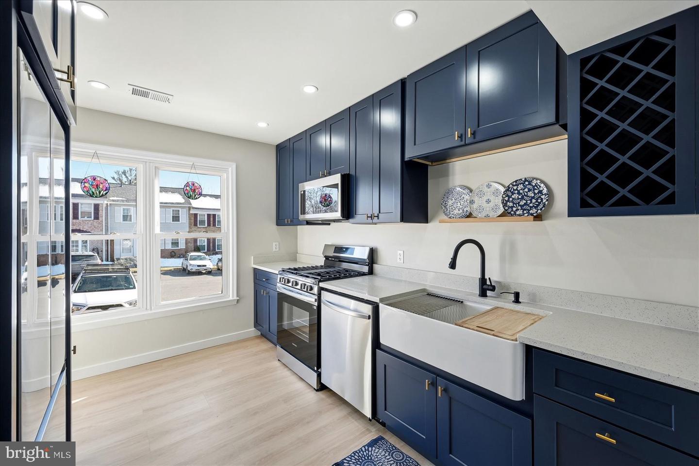 5506 KENDRICK LN, BURKE, Virginia 22015, 4 Bedrooms Bedrooms, ,3 BathroomsBathrooms,Residential,For sale,5506 KENDRICK LN,VAFX2289638 MLS # VAFX2289638