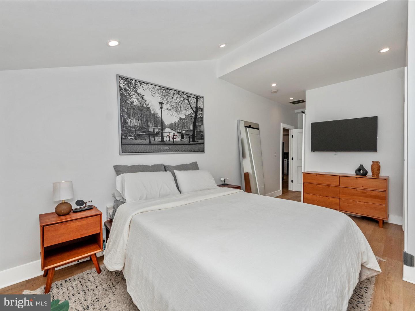 3016 THAYER ST NE, WASHINGTON, District Of Columbia 20018, 4 Bedrooms Bedrooms, ,4 BathroomsBathrooms,Residential,For sale,3016 THAYER ST NE,DCDC2245162 MLS # DCDC2245162