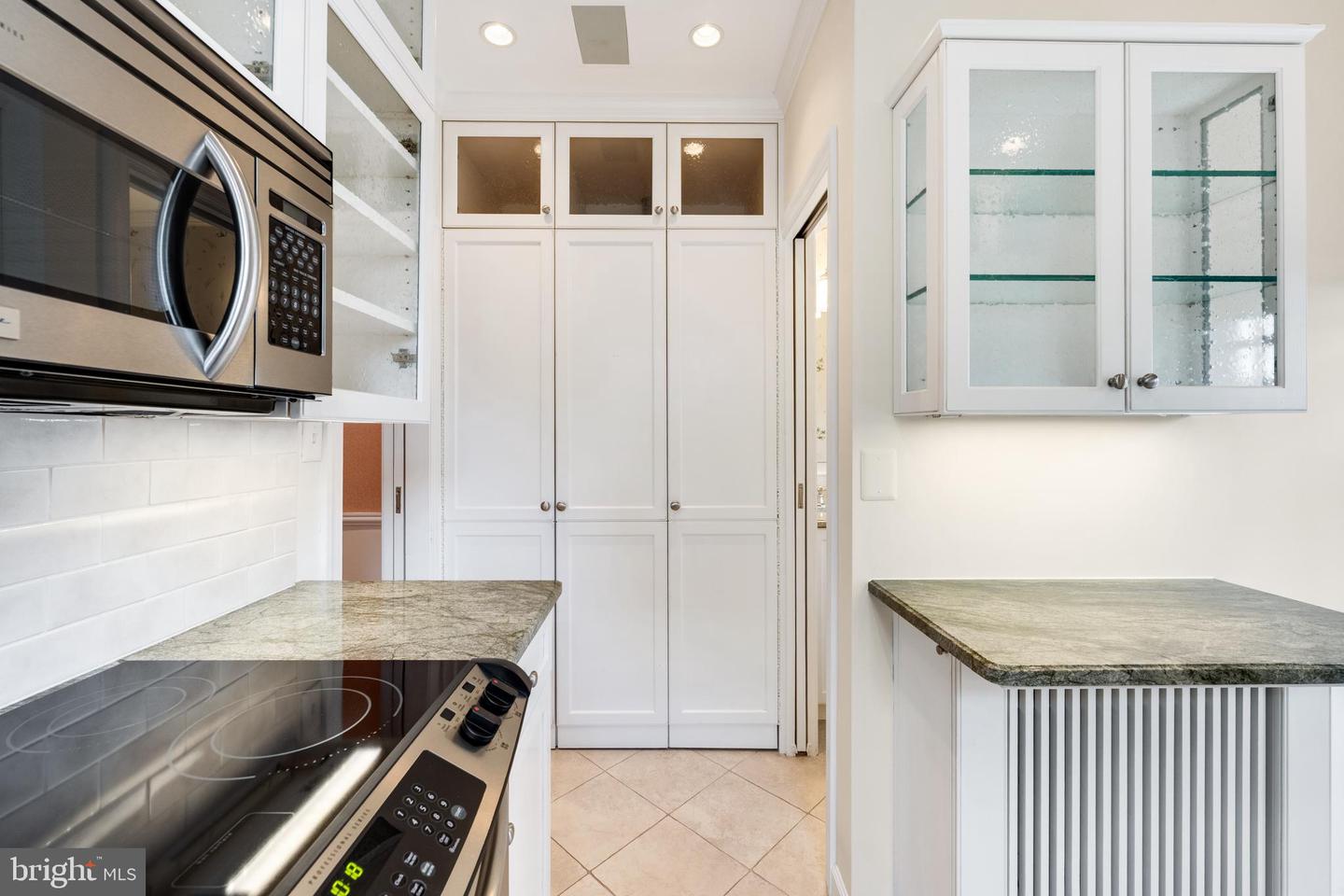 409 S LEE ST, ALEXANDRIA, Virginia 22314, 3 Bedrooms Bedrooms, ,2 BathroomsBathrooms,Residential,For sale,409 S LEE ST,VAAX2053942 MLS # VAAX2053942