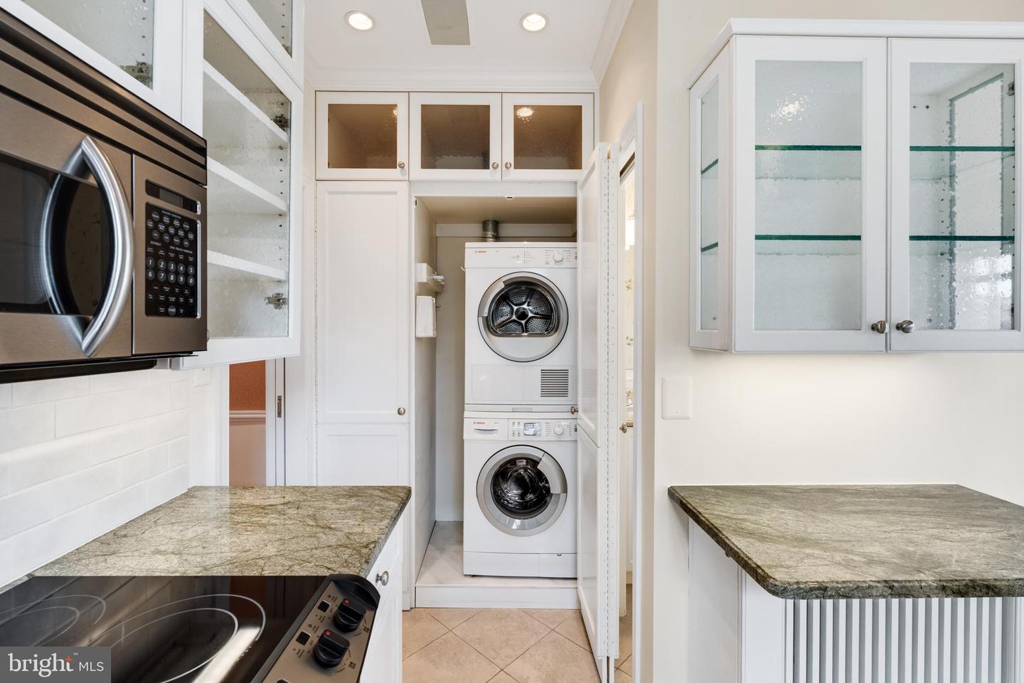 409 S LEE ST, ALEXANDRIA, Virginia 22314, 3 Bedrooms Bedrooms, ,2 BathroomsBathrooms,Residential,For sale,409 S LEE ST,VAAX2053942 MLS # VAAX2053942