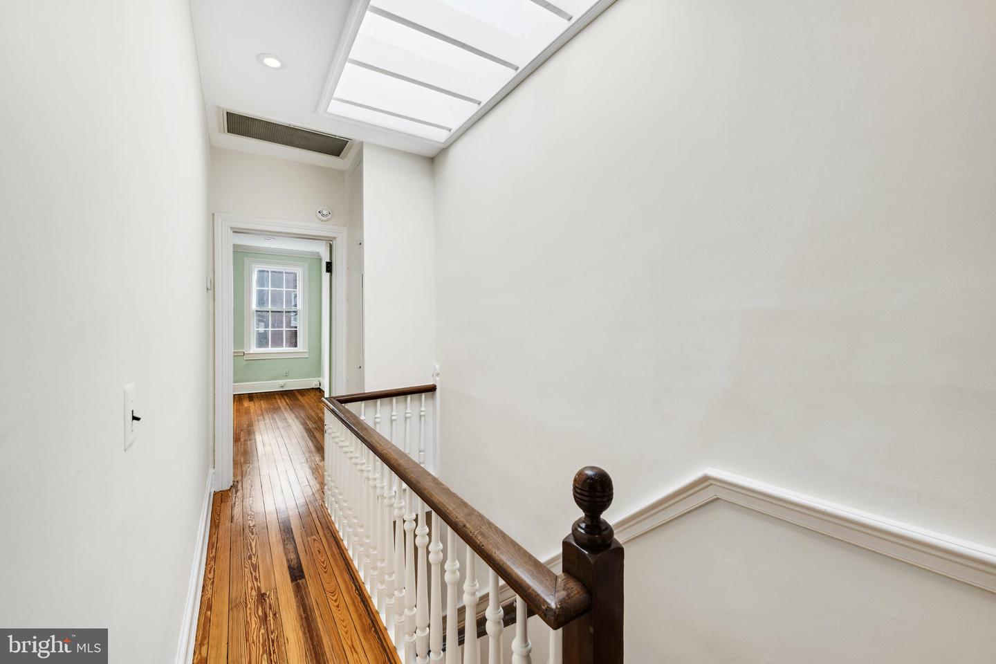 409 S LEE ST, ALEXANDRIA, Virginia 22314, 3 Bedrooms Bedrooms, ,2 BathroomsBathrooms,Residential,For sale,409 S LEE ST,VAAX2053942 MLS # VAAX2053942