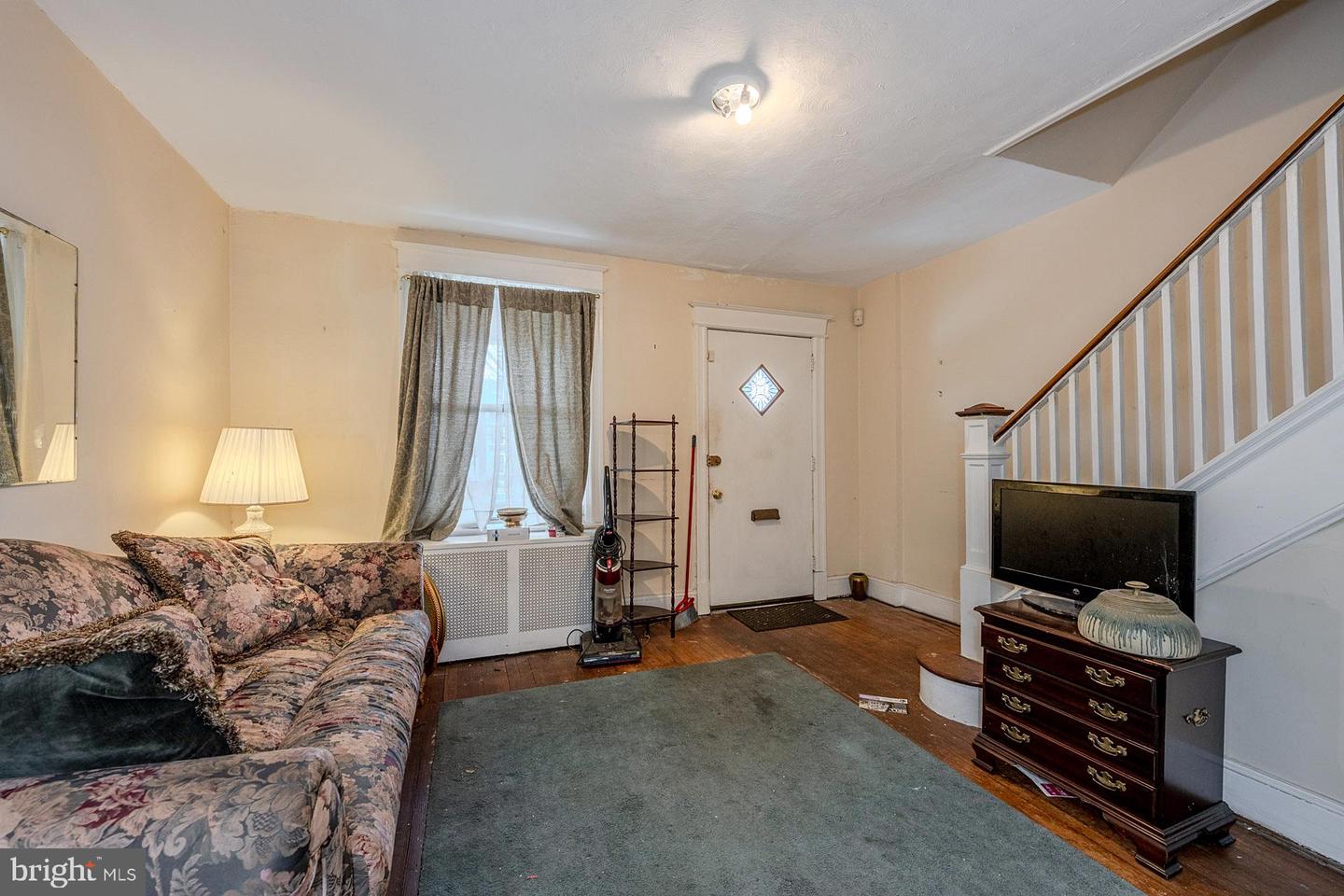 1533 NORTH CAROLINA AVE NE, WASHINGTON, District Of Columbia 20002, 3 Bedrooms Bedrooms, ,1 BathroomBathrooms,Residential,For sale,1533 NORTH CAROLINA AVE NE,DCDC2245368 MLS # DCDC2245368 1533 NORTH CAROLINA AVE NE, WASHINGTON, District Of Columbia 20002, 3 Bedrooms Bedrooms, ,1 BathroomBathrooms,Residential,For sale,1533 NORTH CAROLINA AVE NE,DCDC2245368 MLS # DCDC2245368