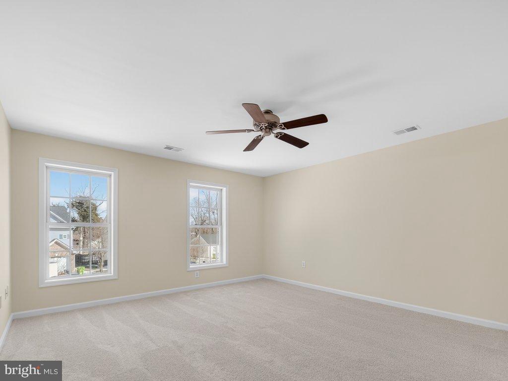 4047 WHITE HAVEN DR, DUMFRIES, Virginia 22026, 7 Bedrooms Bedrooms, 16 Rooms Rooms,4 BathroomsBathrooms,Residential,For sale,4047 WHITE HAVEN DR,VAPW2112198 MLS # VAPW2112198