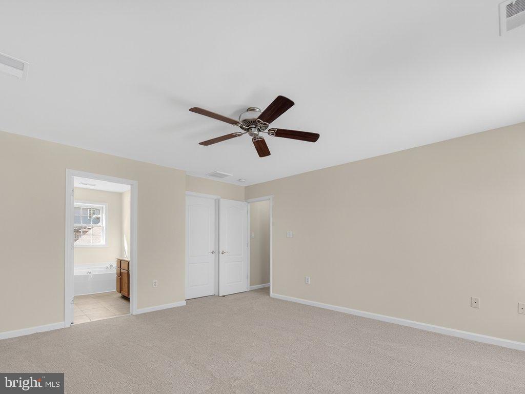 4047 WHITE HAVEN DR, DUMFRIES, Virginia 22026, 7 Bedrooms Bedrooms, 16 Rooms Rooms,4 BathroomsBathrooms,Residential,For sale,4047 WHITE HAVEN DR,VAPW2112198 MLS # VAPW2112198