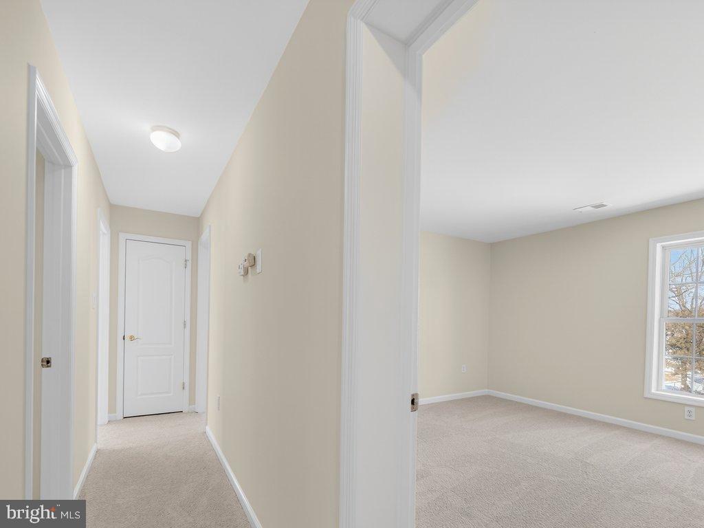 4047 WHITE HAVEN DR, DUMFRIES, Virginia 22026, 7 Bedrooms Bedrooms, 16 Rooms Rooms,4 BathroomsBathrooms,Residential,For sale,4047 WHITE HAVEN DR,VAPW2112198 MLS # VAPW2112198