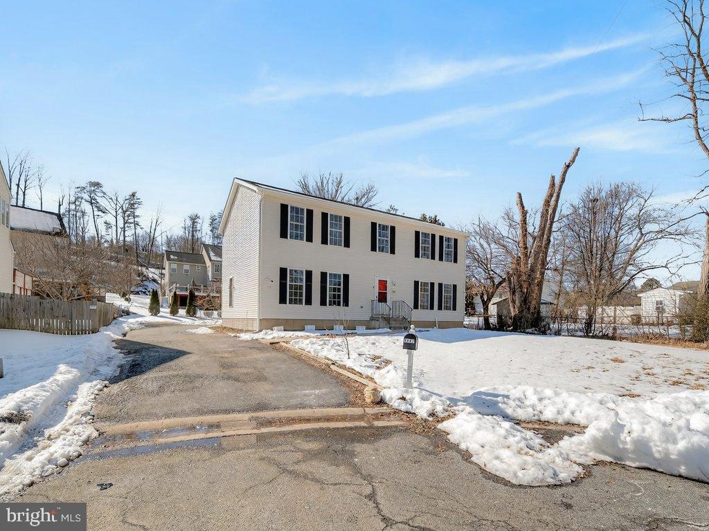 4047 WHITE HAVEN DR, DUMFRIES, Virginia 22026, 7 Bedrooms Bedrooms, 16 Rooms Rooms,4 BathroomsBathrooms,Residential,For sale,4047 WHITE HAVEN DR,VAPW2112198 MLS # VAPW2112198