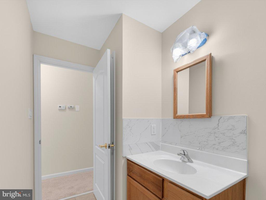 4047 WHITE HAVEN DR, DUMFRIES, Virginia 22026, 7 Bedrooms Bedrooms, 16 Rooms Rooms,4 BathroomsBathrooms,Residential,For sale,4047 WHITE HAVEN DR,VAPW2112198 MLS # VAPW2112198