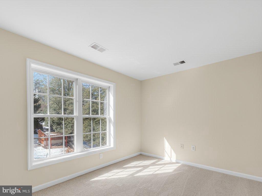 4047 WHITE HAVEN DR, DUMFRIES, Virginia 22026, 7 Bedrooms Bedrooms, 16 Rooms Rooms,4 BathroomsBathrooms,Residential,For sale,4047 WHITE HAVEN DR,VAPW2112198 MLS # VAPW2112198