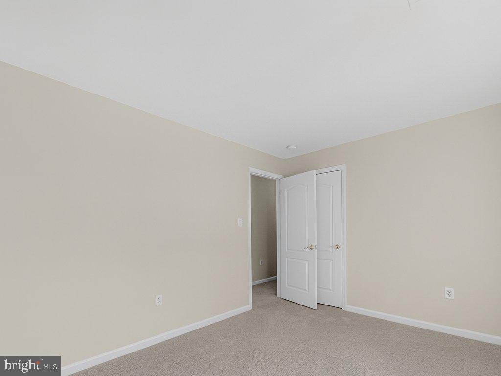 4047 WHITE HAVEN DR, DUMFRIES, Virginia 22026, 7 Bedrooms Bedrooms, 16 Rooms Rooms,4 BathroomsBathrooms,Residential,For sale,4047 WHITE HAVEN DR,VAPW2112198 MLS # VAPW2112198