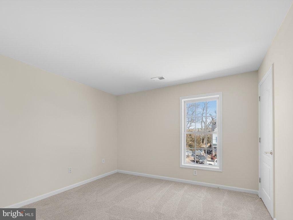 4047 WHITE HAVEN DR, DUMFRIES, Virginia 22026, 7 Bedrooms Bedrooms, 16 Rooms Rooms,4 BathroomsBathrooms,Residential,For sale,4047 WHITE HAVEN DR,VAPW2112198 MLS # VAPW2112198