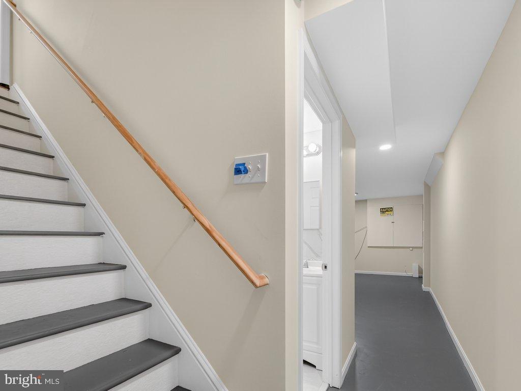 4047 WHITE HAVEN DR, DUMFRIES, Virginia 22026, 7 Bedrooms Bedrooms, 16 Rooms Rooms,4 BathroomsBathrooms,Residential,For sale,4047 WHITE HAVEN DR,VAPW2112198 MLS # VAPW2112198