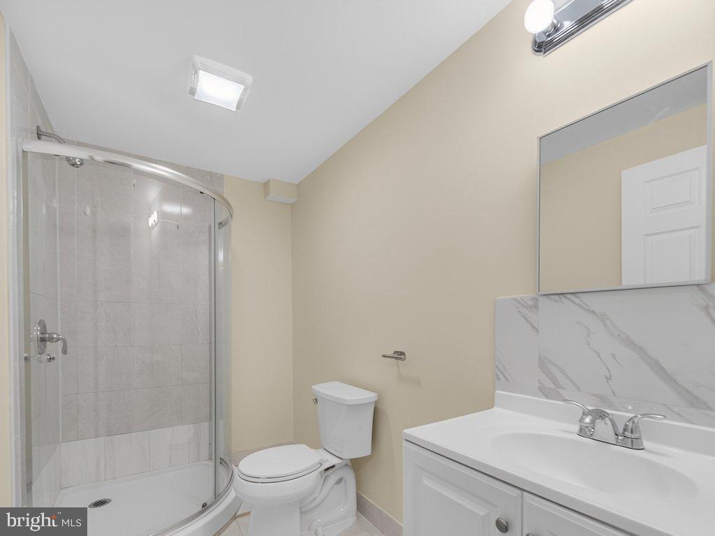 4047 WHITE HAVEN DR, DUMFRIES, Virginia 22026, 7 Bedrooms Bedrooms, 16 Rooms Rooms,4 BathroomsBathrooms,Residential,For sale,4047 WHITE HAVEN DR,VAPW2112198 MLS # VAPW2112198