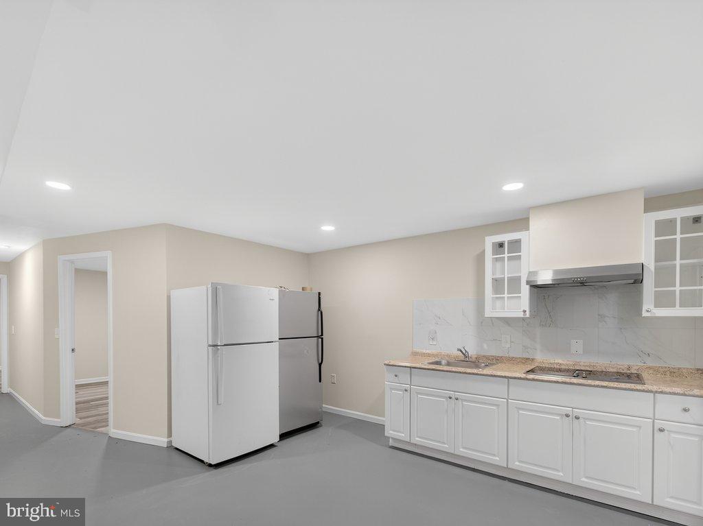 4047 WHITE HAVEN DR, DUMFRIES, Virginia 22026, 7 Bedrooms Bedrooms, 16 Rooms Rooms,4 BathroomsBathrooms,Residential,For sale,4047 WHITE HAVEN DR,VAPW2112198 MLS # VAPW2112198