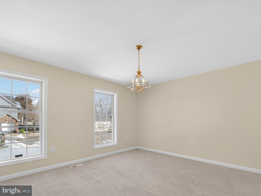 4047 WHITE HAVEN DR, DUMFRIES, Virginia 22026, 7 Bedrooms Bedrooms, 16 Rooms Rooms,4 BathroomsBathrooms,Residential,For sale,4047 WHITE HAVEN DR,VAPW2112198 MLS # VAPW2112198