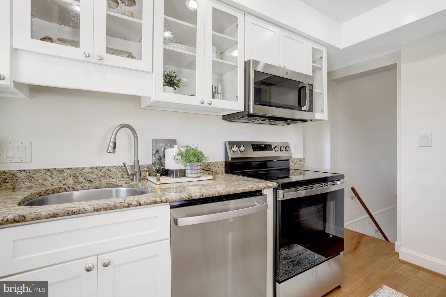 4651 36TH ST S, ARLINGTON, Virginia 22206, 3 Bedrooms Bedrooms, ,2 BathroomsBathrooms,Residential,For sale,4651 36TH ST S,VAAR2068684 MLS # VAAR2068684 4651 36TH ST S, ARLINGTON, Virginia 22206, 3 Bedrooms Bedrooms, ,2 BathroomsBathrooms,Residential,For sale,4651 36TH ST S,VAAR2068684 MLS # VAAR2068684