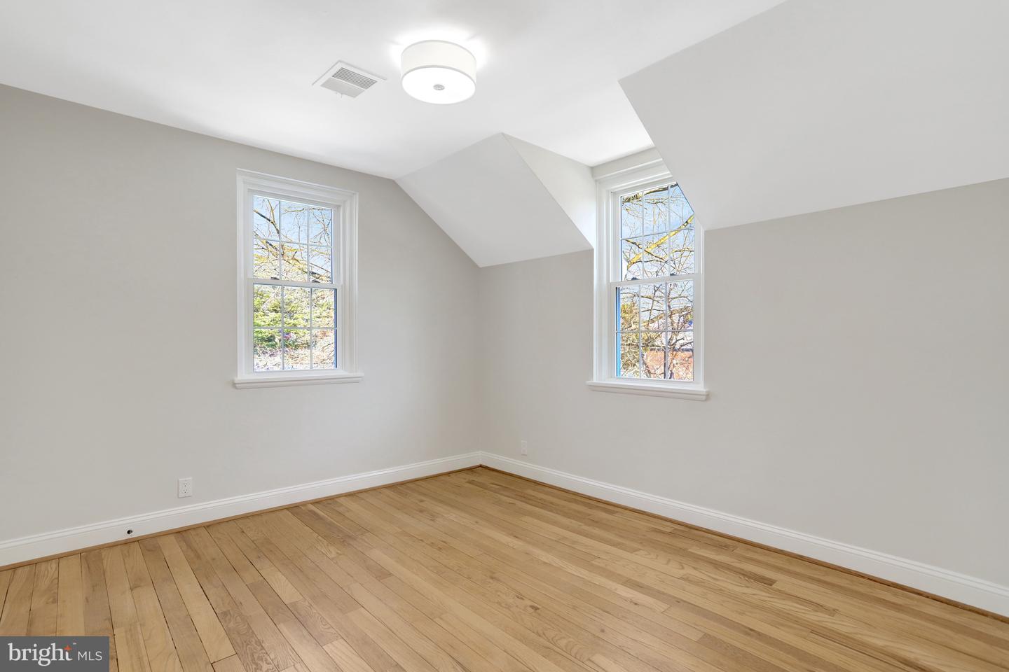 4651 36TH ST S, ARLINGTON, Virginia 22206, 3 Bedrooms Bedrooms, ,2 BathroomsBathrooms,Residential,For sale,4651 36TH ST S,VAAR2068684 MLS # VAAR2068684 4651 36TH ST S, ARLINGTON, Virginia 22206, 3 Bedrooms Bedrooms, ,2 BathroomsBathrooms,Residential,For sale,4651 36TH ST S,VAAR2068684 MLS # VAAR2068684