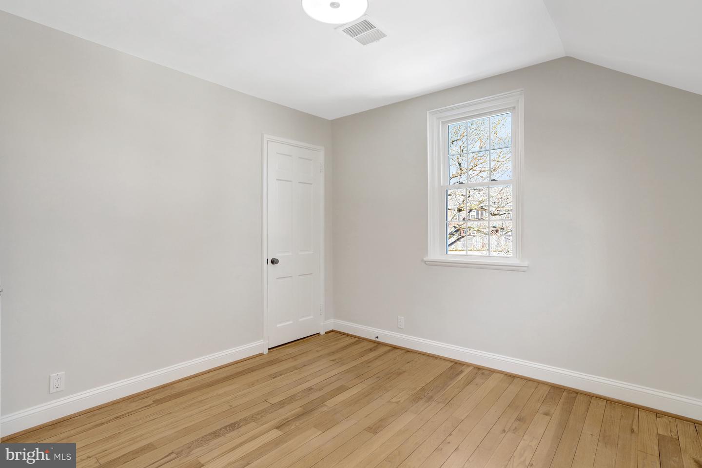 4651 36TH ST S, ARLINGTON, Virginia 22206, 3 Bedrooms Bedrooms, ,2 BathroomsBathrooms,Residential,For sale,4651 36TH ST S,VAAR2068684 MLS # VAAR2068684 4651 36TH ST S, ARLINGTON, Virginia 22206, 3 Bedrooms Bedrooms, ,2 BathroomsBathrooms,Residential,For sale,4651 36TH ST S,VAAR2068684 MLS # VAAR2068684