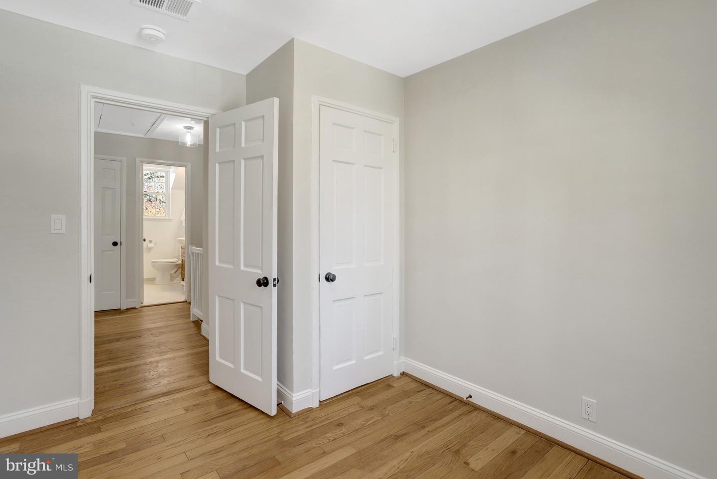 4651 36TH ST S, ARLINGTON, Virginia 22206, 3 Bedrooms Bedrooms, ,2 BathroomsBathrooms,Residential,For sale,4651 36TH ST S,VAAR2068684 MLS # VAAR2068684 4651 36TH ST S, ARLINGTON, Virginia 22206, 3 Bedrooms Bedrooms, ,2 BathroomsBathrooms,Residential,For sale,4651 36TH ST S,VAAR2068684 MLS # VAAR2068684