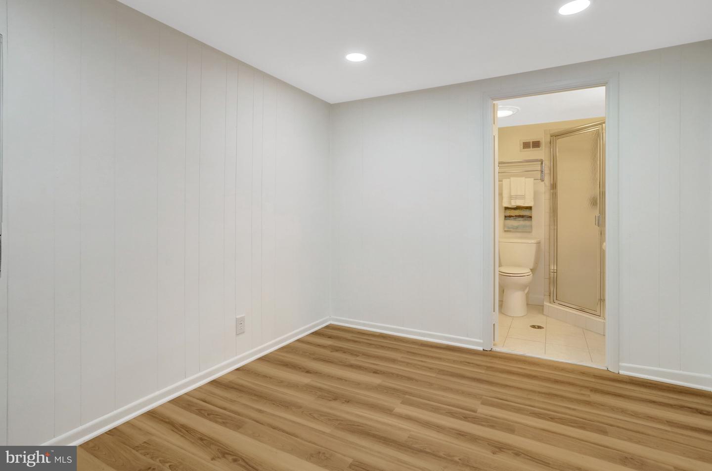 4651 36TH ST S, ARLINGTON, Virginia 22206, 3 Bedrooms Bedrooms, ,2 BathroomsBathrooms,Residential,For sale,4651 36TH ST S,VAAR2068684 MLS # VAAR2068684 4651 36TH ST S, ARLINGTON, Virginia 22206, 3 Bedrooms Bedrooms, ,2 BathroomsBathrooms,Residential,For sale,4651 36TH ST S,VAAR2068684 MLS # VAAR2068684