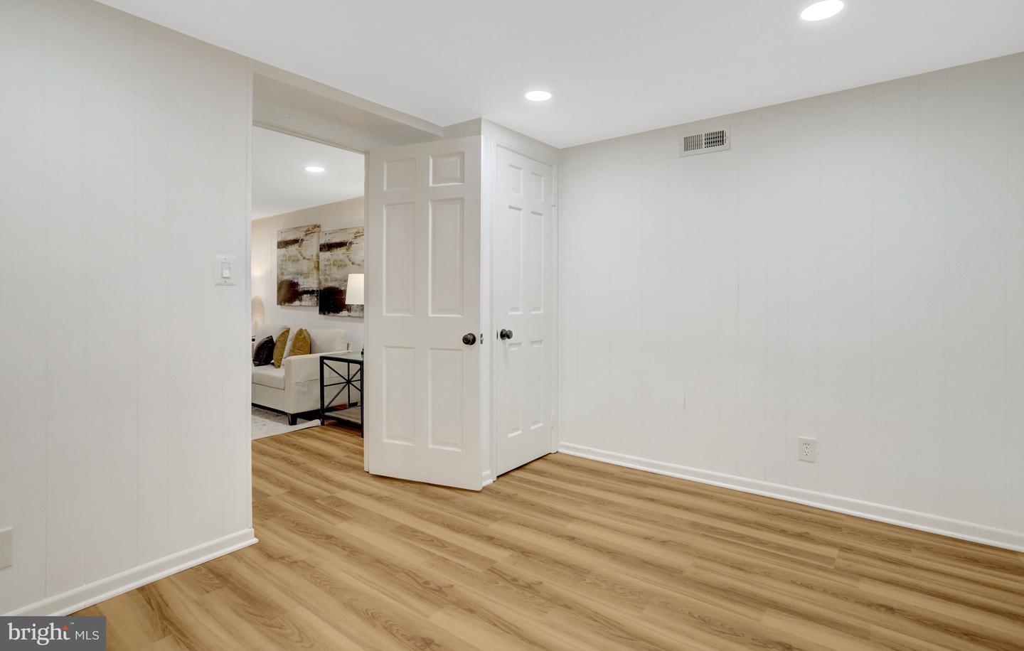 4651 36TH ST S, ARLINGTON, Virginia 22206, 3 Bedrooms Bedrooms, ,2 BathroomsBathrooms,Residential,For sale,4651 36TH ST S,VAAR2068684 MLS # VAAR2068684 4651 36TH ST S, ARLINGTON, Virginia 22206, 3 Bedrooms Bedrooms, ,2 BathroomsBathrooms,Residential,For sale,4651 36TH ST S,VAAR2068684 MLS # VAAR2068684