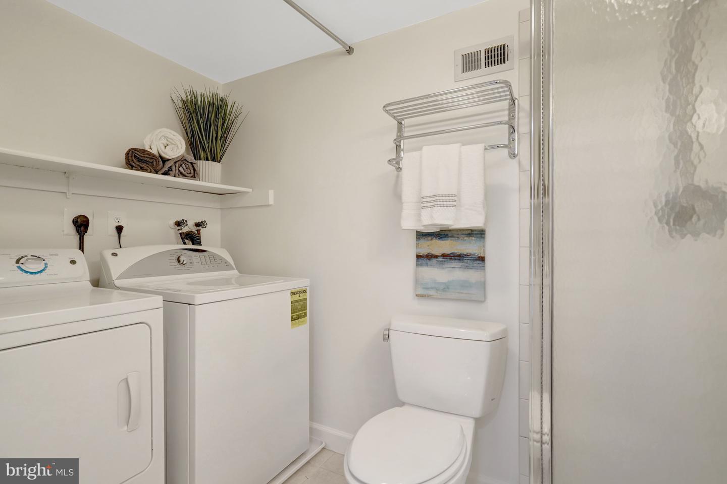 4651 36TH ST S, ARLINGTON, Virginia 22206, 3 Bedrooms Bedrooms, ,2 BathroomsBathrooms,Residential,For sale,4651 36TH ST S,VAAR2068684 MLS # VAAR2068684 4651 36TH ST S, ARLINGTON, Virginia 22206, 3 Bedrooms Bedrooms, ,2 BathroomsBathrooms,Residential,For sale,4651 36TH ST S,VAAR2068684 MLS # VAAR2068684