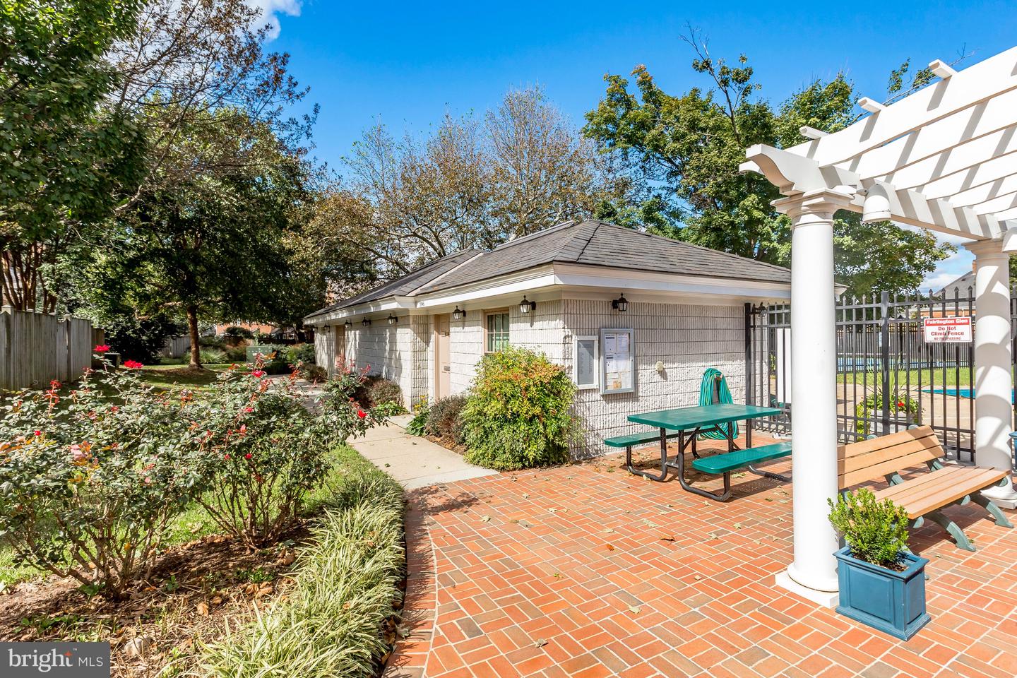 4651 36TH ST S, ARLINGTON, Virginia 22206, 3 Bedrooms Bedrooms, ,2 BathroomsBathrooms,Residential,For sale,4651 36TH ST S,VAAR2068684 MLS # VAAR2068684 4651 36TH ST S, ARLINGTON, Virginia 22206, 3 Bedrooms Bedrooms, ,2 BathroomsBathrooms,Residential,For sale,4651 36TH ST S,VAAR2068684 MLS # VAAR2068684