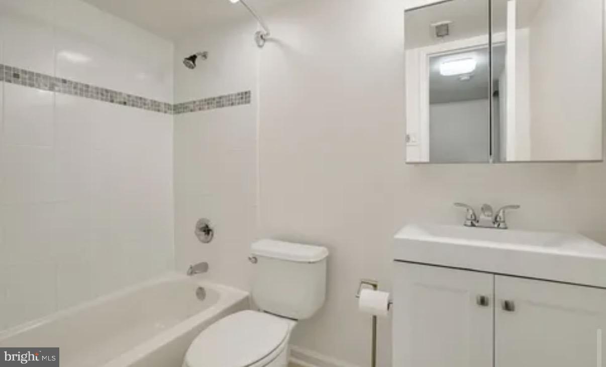 491 N ARMISTEAD ST #T2, ALEXANDRIA, Virginia 22312, 1 Bedroom Bedrooms, ,1 BathroomBathrooms,Residential,For sale,491 N ARMISTEAD ST #T2,VAAX2054004 MLS # VAAX2054004