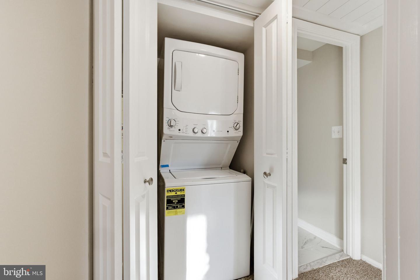 7721 TREMAYNE PL #211, MCLEAN, Virginia 22102, 2 Bedrooms Bedrooms, ,2 BathroomsBathrooms,Residential,For sale,7721 TREMAYNE PL #211,VAFX2290336 MLS # VAFX2290336