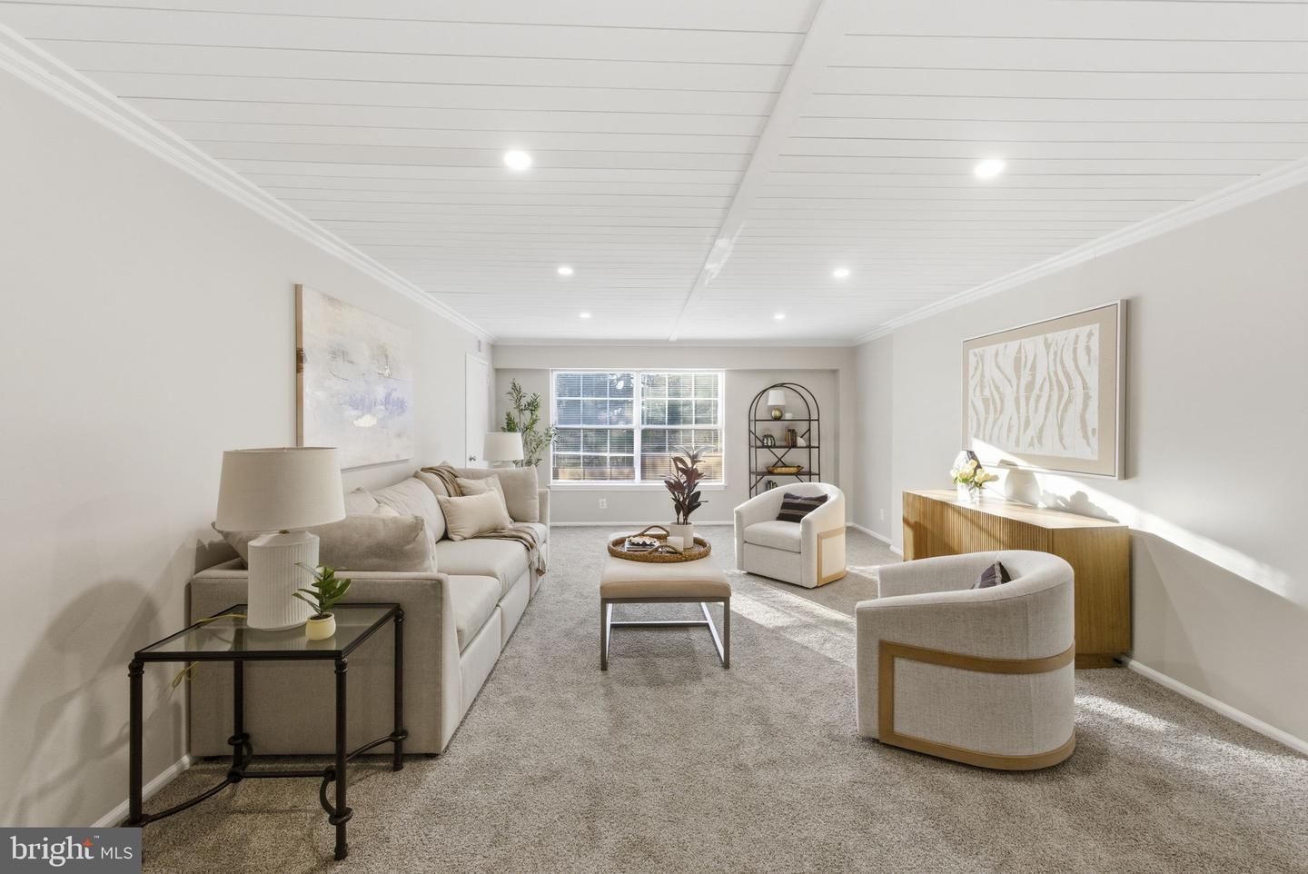 7721 TREMAYNE PL #211, MCLEAN, Virginia 22102, 2 Bedrooms Bedrooms, ,2 BathroomsBathrooms,Residential,For sale,7721 TREMAYNE PL #211,VAFX2290336 MLS # VAFX2290336