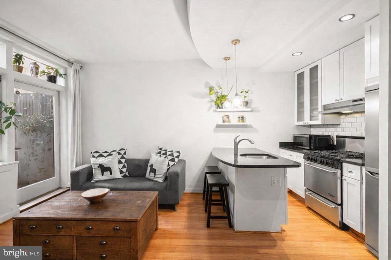 116 NORTH CAROLINA AVE SE #102, WASHINGTON, District Of Columbia 20003, 1 Bedroom Bedrooms, ,1 BathroomBathrooms,Residential,For sale,116 NORTH CAROLINA AVE SE #102,DCDC2245682 MLS # DCDC2245682