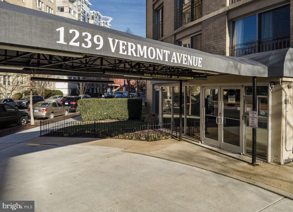 1239 VERMONT AVE NW #204, WASHINGTON, District Of Columbia 20005, 1 Bedroom Bedrooms, ,1 BathroomBathrooms,Residential,For sale,1239 VERMONT AVE NW #204,DCDC2245750 MLS # DCDC2245750