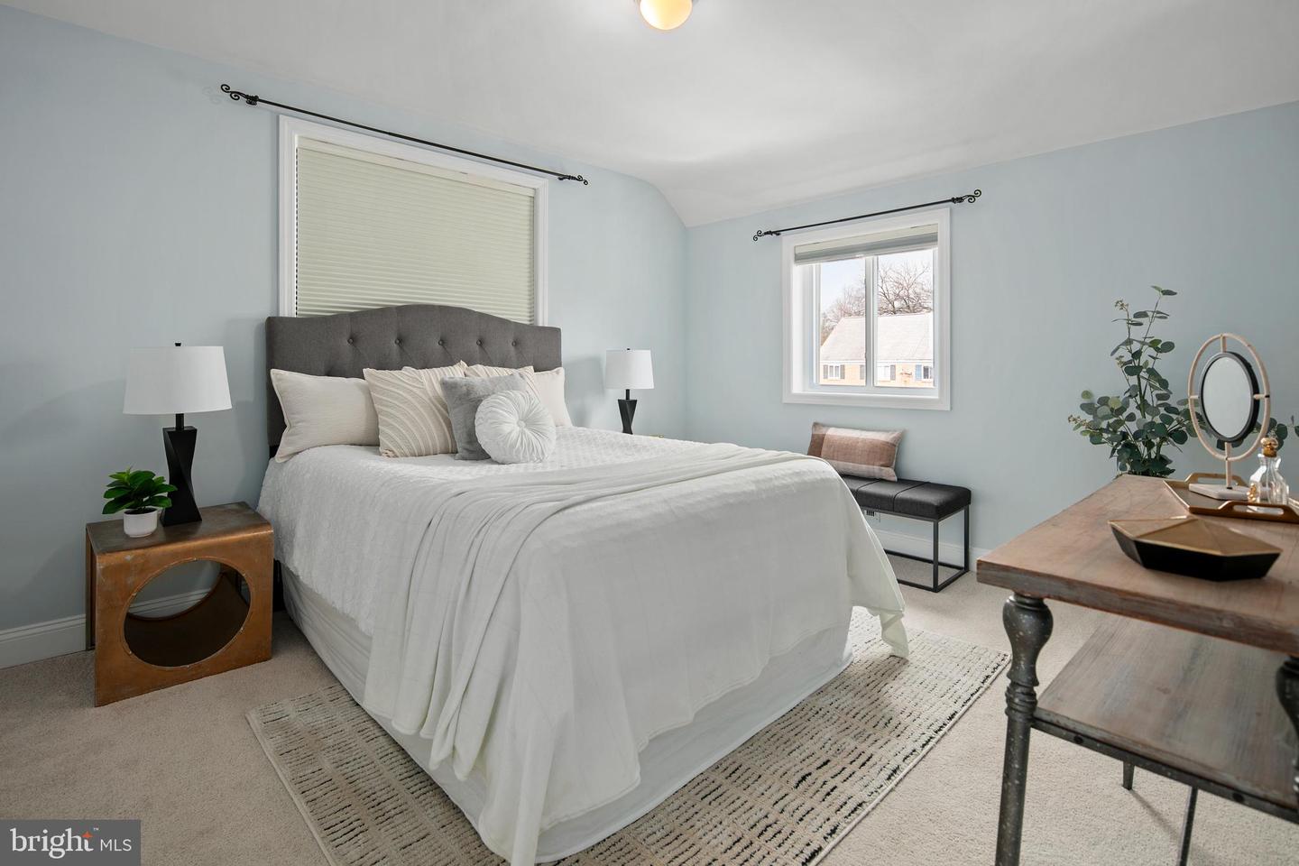 4802 20TH PL N, ARLINGTON, Virginia 22207, 4 Bedrooms Bedrooms, ,2 BathroomsBathrooms,Residential,For sale,4802 20TH PL N,VAAR2068820 MLS # VAAR2068820