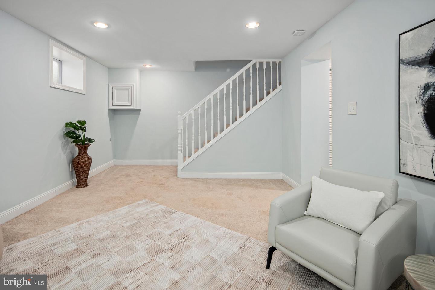 4802 20TH PL N, ARLINGTON, Virginia 22207, 4 Bedrooms Bedrooms, ,2 BathroomsBathrooms,Residential,For sale,4802 20TH PL N,VAAR2068820 MLS # VAAR2068820