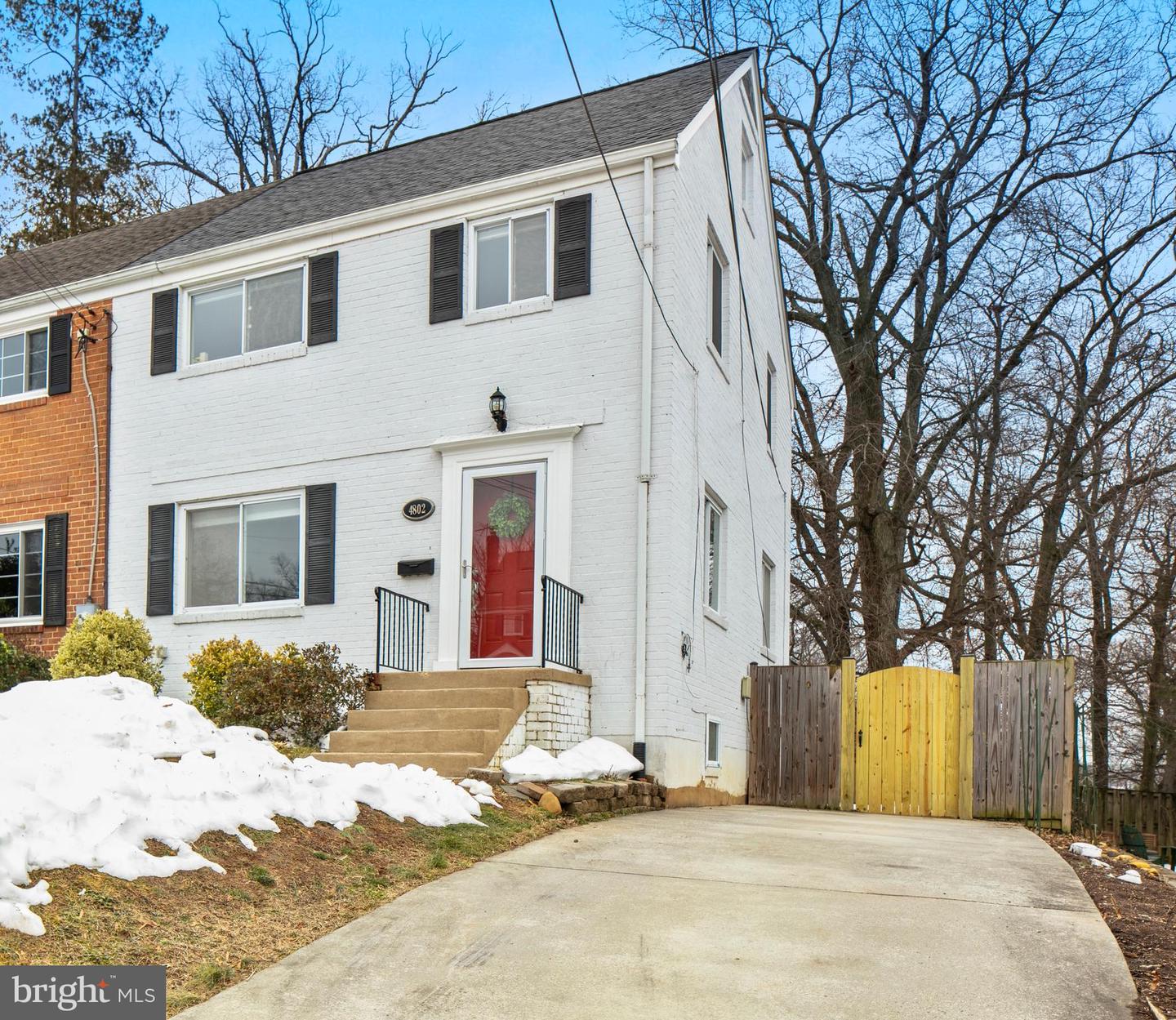 4802 20TH PL N, ARLINGTON, Virginia 22207, 4 Bedrooms Bedrooms, ,2 BathroomsBathrooms,Residential,For sale,4802 20TH PL N,VAAR2068820 MLS # VAAR2068820