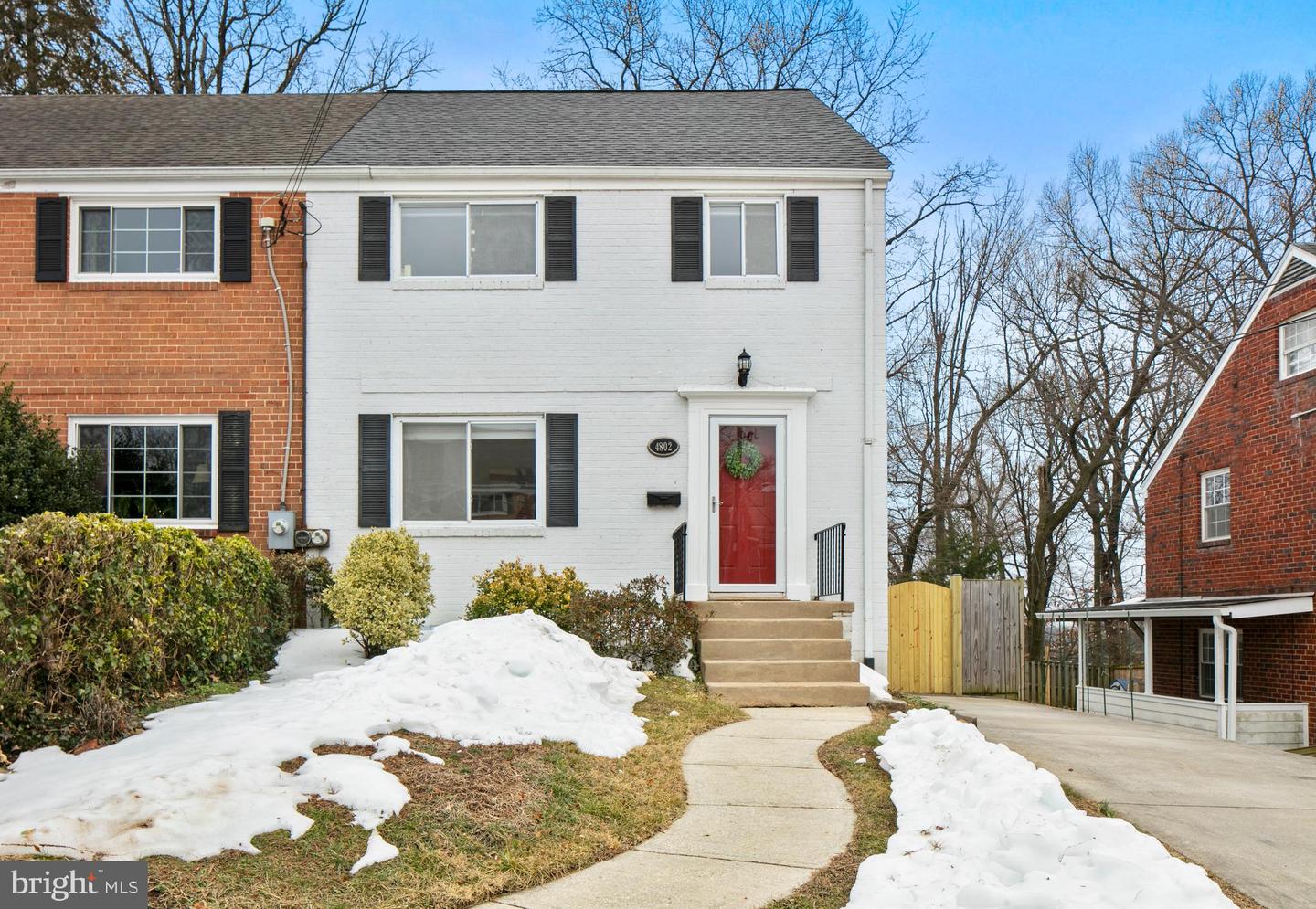 4802 20TH PL N, ARLINGTON, Virginia 22207, 4 Bedrooms Bedrooms, ,2 BathroomsBathrooms,Residential,For sale,4802 20TH PL N,VAAR2068820 MLS # VAAR2068820