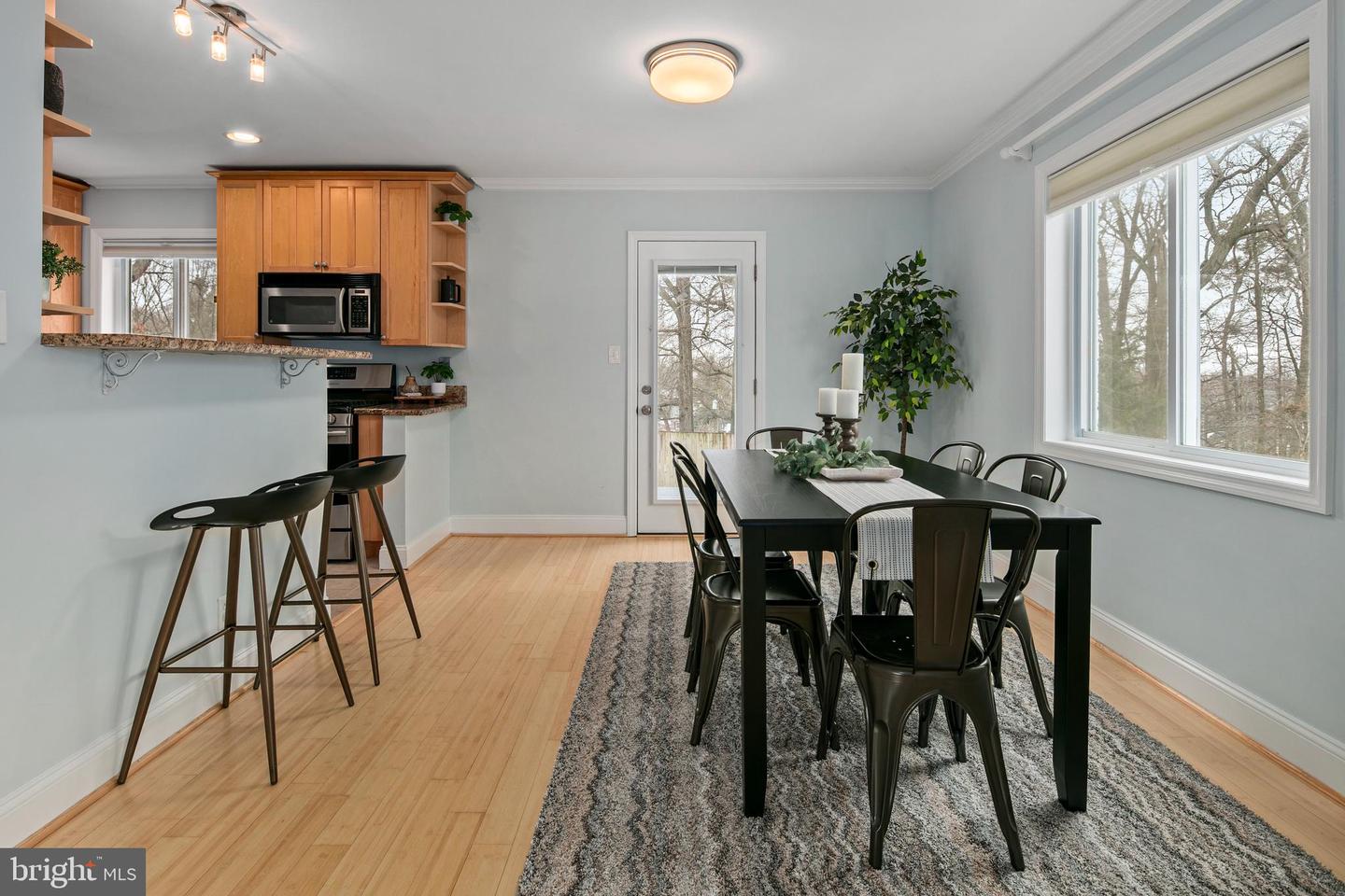 4802 20TH PL N, ARLINGTON, Virginia 22207, 4 Bedrooms Bedrooms, ,2 BathroomsBathrooms,Residential,For sale,4802 20TH PL N,VAAR2068820 MLS # VAAR2068820