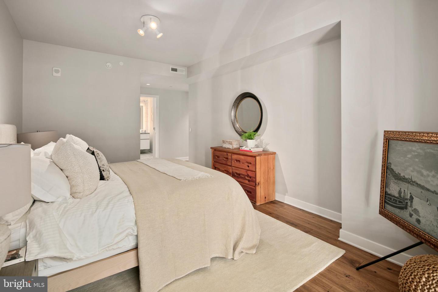 1781 N PIERCE ST #802, ARLINGTON, Virginia 22209, 2 Bedrooms Bedrooms, ,2 BathroomsBathrooms,Residential,For sale,1781 N PIERCE ST #802,VAAR2068822 MLS # VAAR2068822