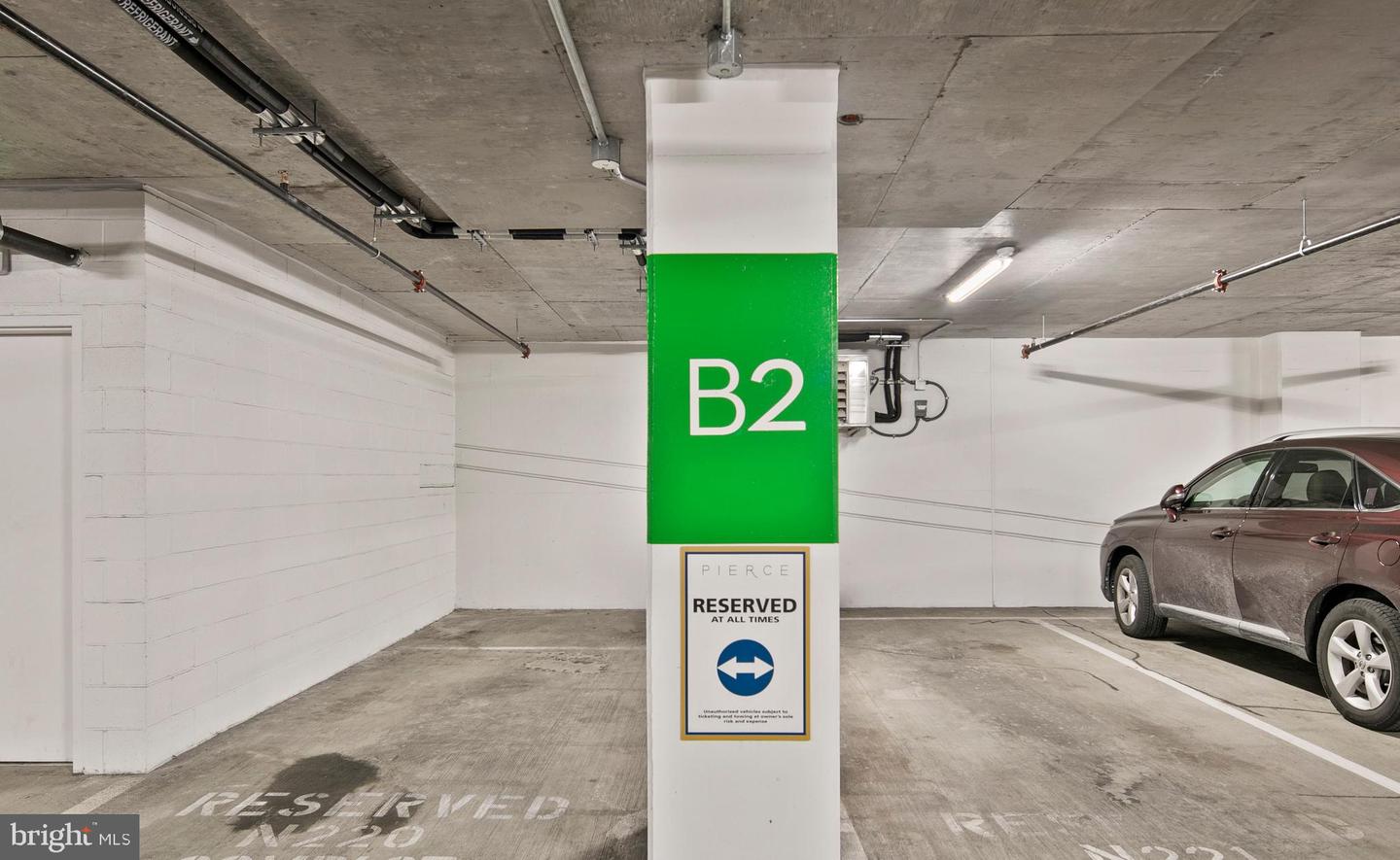 1781 N PIERCE ST #802, ARLINGTON, Virginia 22209, 2 Bedrooms Bedrooms, ,2 BathroomsBathrooms,Residential,For sale,1781 N PIERCE ST #802,VAAR2068822 MLS # VAAR2068822