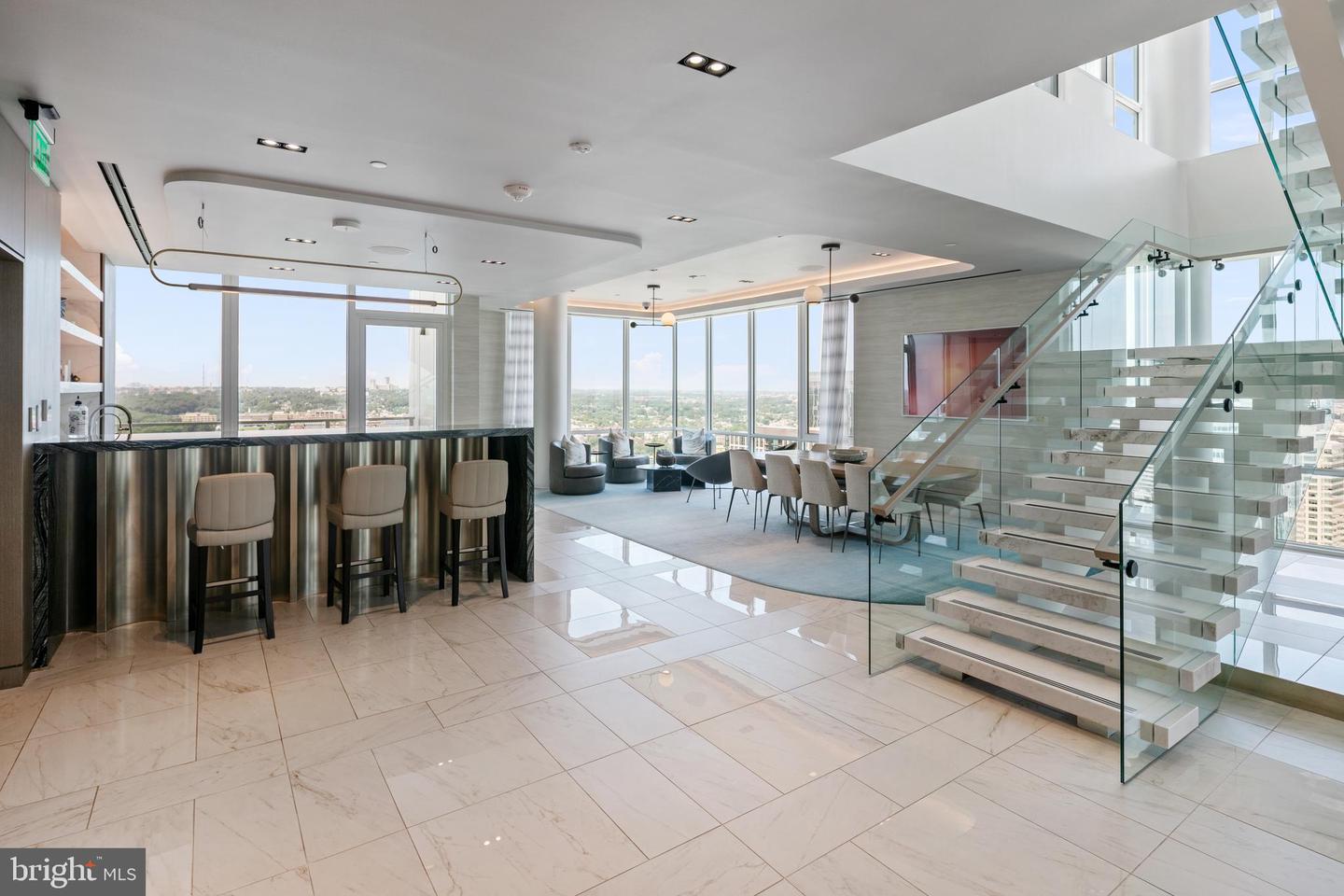 1781 N PIERCE ST #802, ARLINGTON, Virginia 22209, 2 Bedrooms Bedrooms, ,2 BathroomsBathrooms,Residential,For sale,1781 N PIERCE ST #802,VAAR2068822 MLS # VAAR2068822