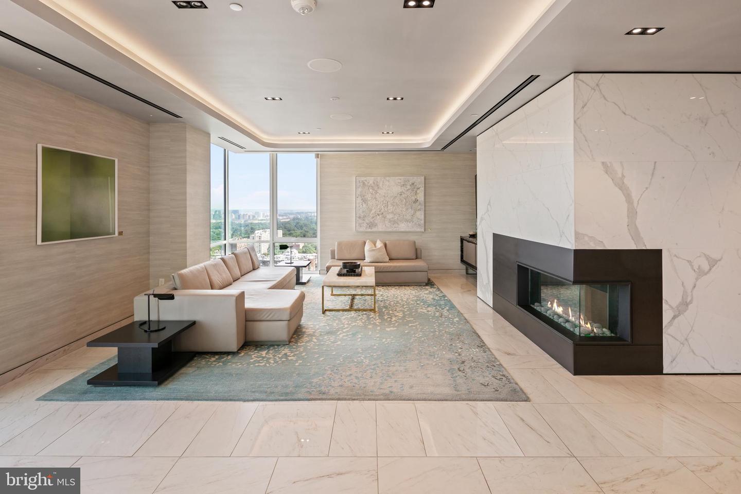 1781 N PIERCE ST #802, ARLINGTON, Virginia 22209, 2 Bedrooms Bedrooms, ,2 BathroomsBathrooms,Residential,For sale,1781 N PIERCE ST #802,VAAR2068822 MLS # VAAR2068822