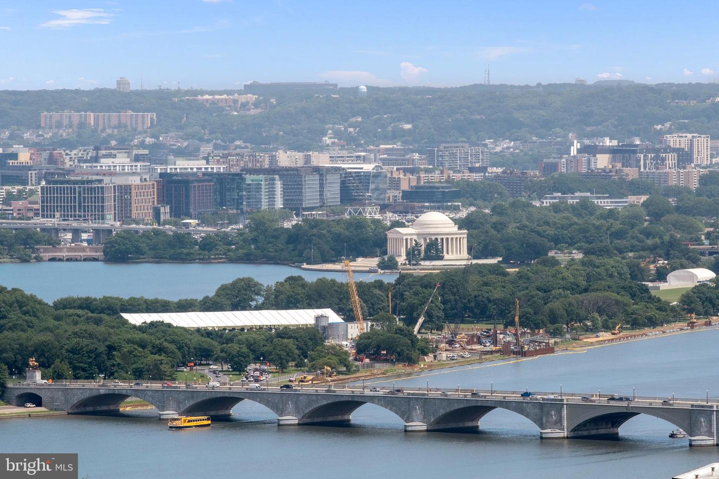 1781 N PIERCE ST #802, ARLINGTON, Virginia 22209, 2 Bedrooms Bedrooms, ,2 BathroomsBathrooms,Residential,For sale,1781 N PIERCE ST #802,VAAR2068822 MLS # VAAR2068822