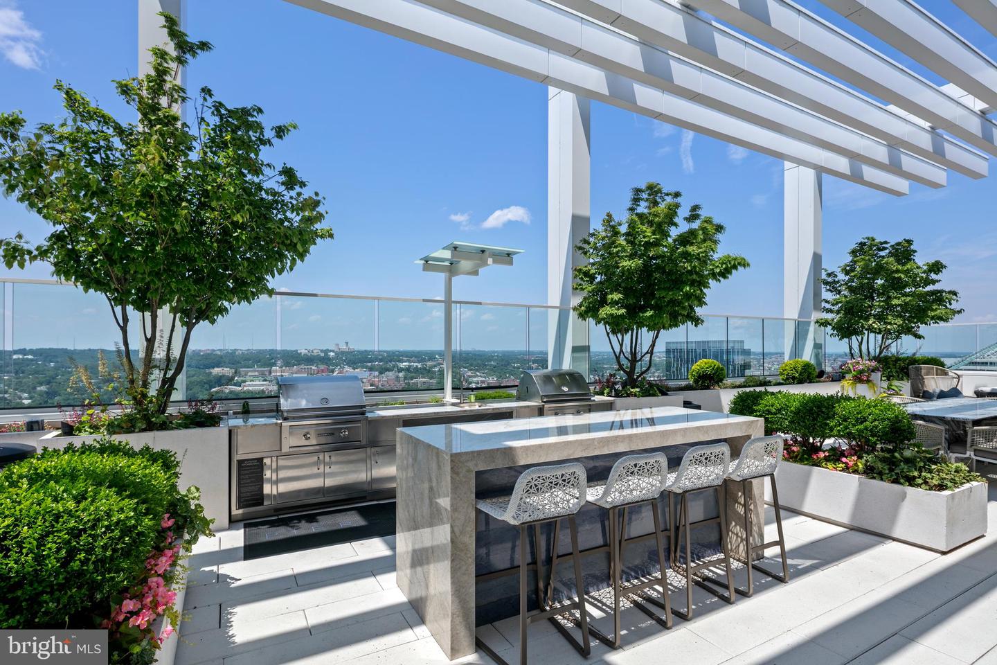 1781 N PIERCE ST #802, ARLINGTON, Virginia 22209, 2 Bedrooms Bedrooms, ,2 BathroomsBathrooms,Residential,For sale,1781 N PIERCE ST #802,VAAR2068822 MLS # VAAR2068822