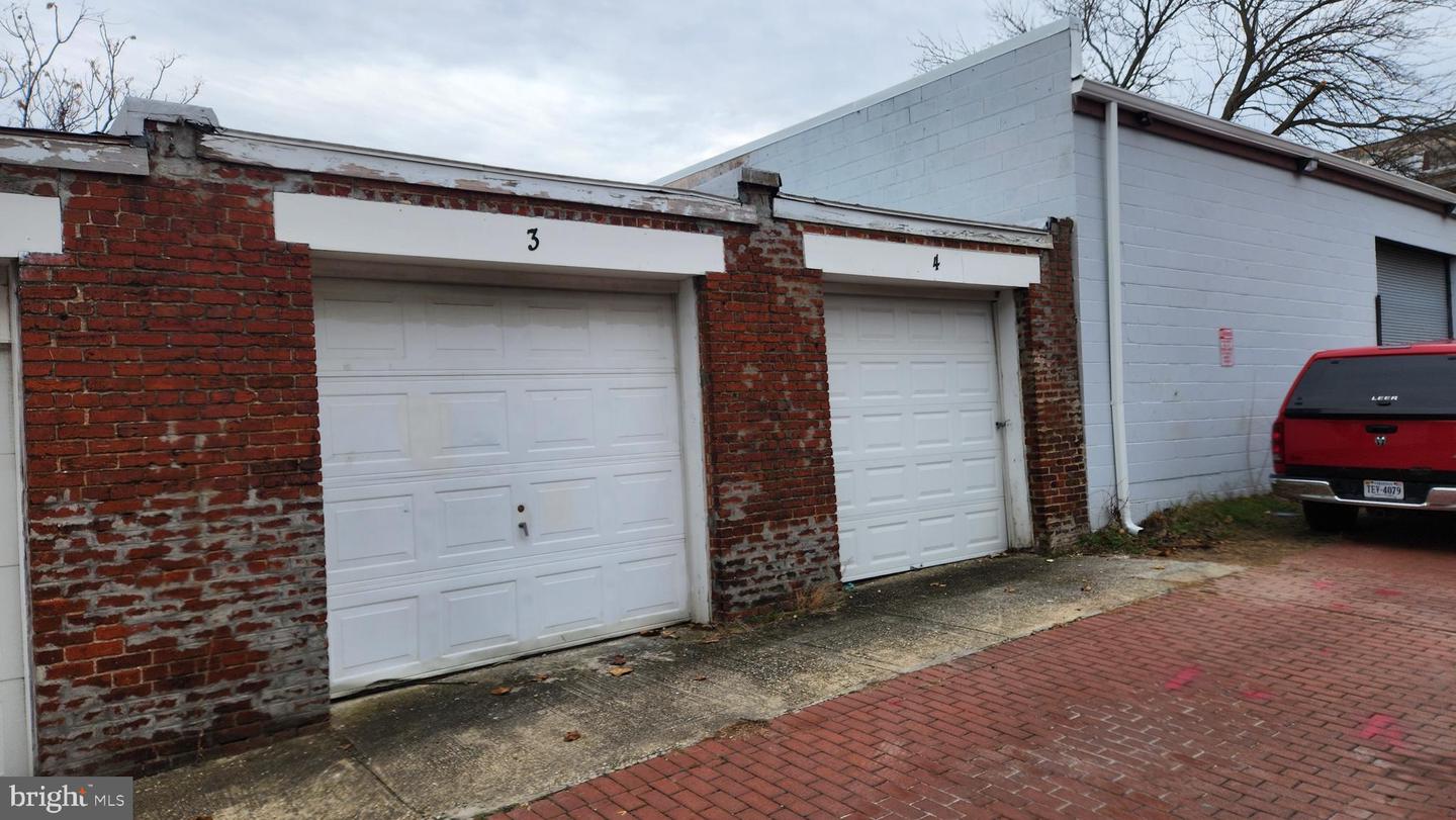 1020-4 FAIRMONT ST NW #REAR GARAGE 4, WASHINGTON, District Of Columbia 20001, ,Residential,For sale,1020-4 FAIRMONT ST NW #REAR GARAGE 4,DCDC2245804 MLS # DCDC2245804
