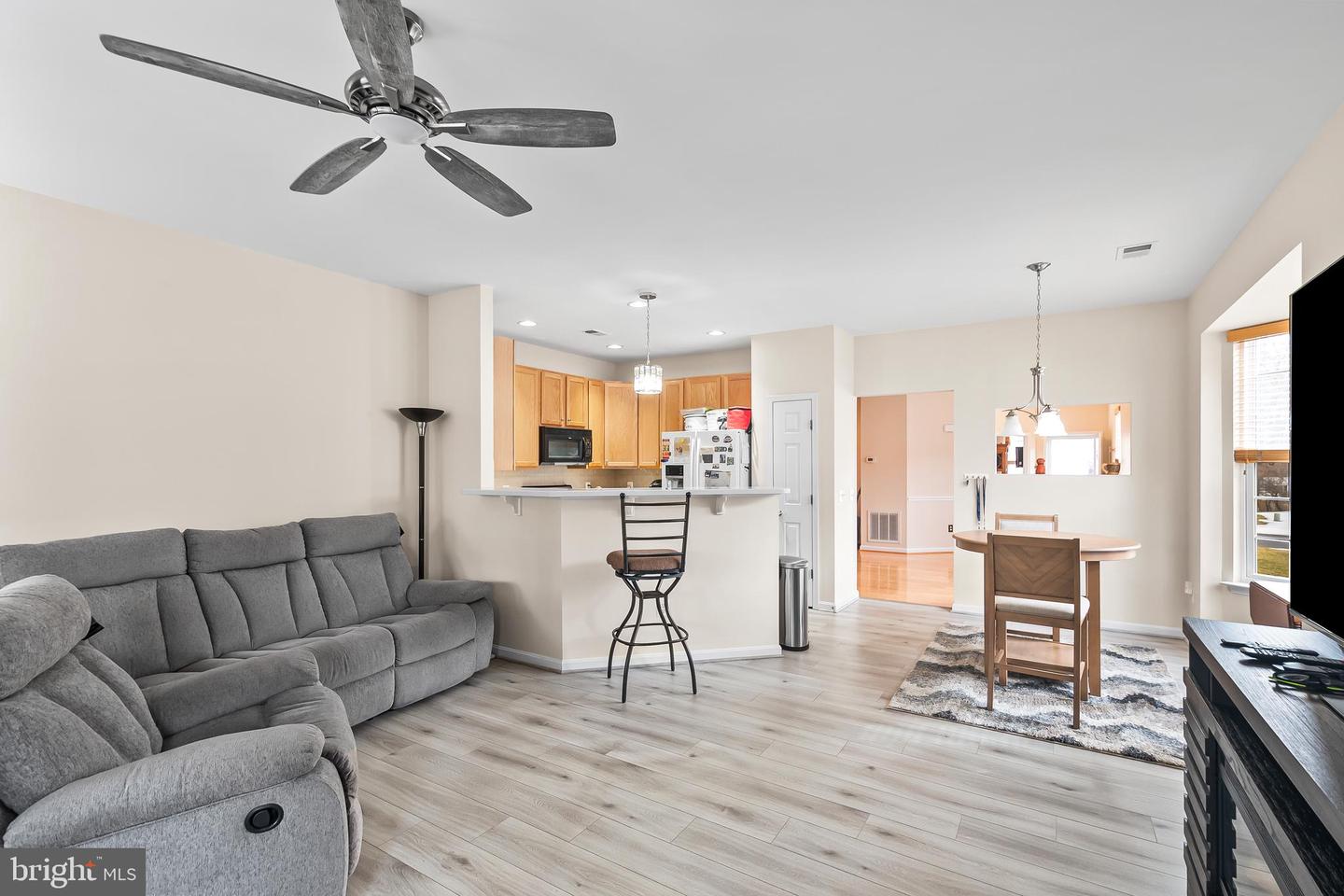 3618 SECRET GROVE CT, DUMFRIES, Virginia 22025, 3 Bedrooms Bedrooms, ,2 BathroomsBathrooms,Residential,For sale,3618 SECRET GROVE CT,VAPW2112380 MLS # VAPW2112380 3618 SECRET GROVE CT, DUMFRIES, Virginia 22025, 3 Bedrooms Bedrooms, ,2 BathroomsBathrooms,Residential,For sale,3618 SECRET GROVE CT,VAPW2112380 MLS # VAPW2112380