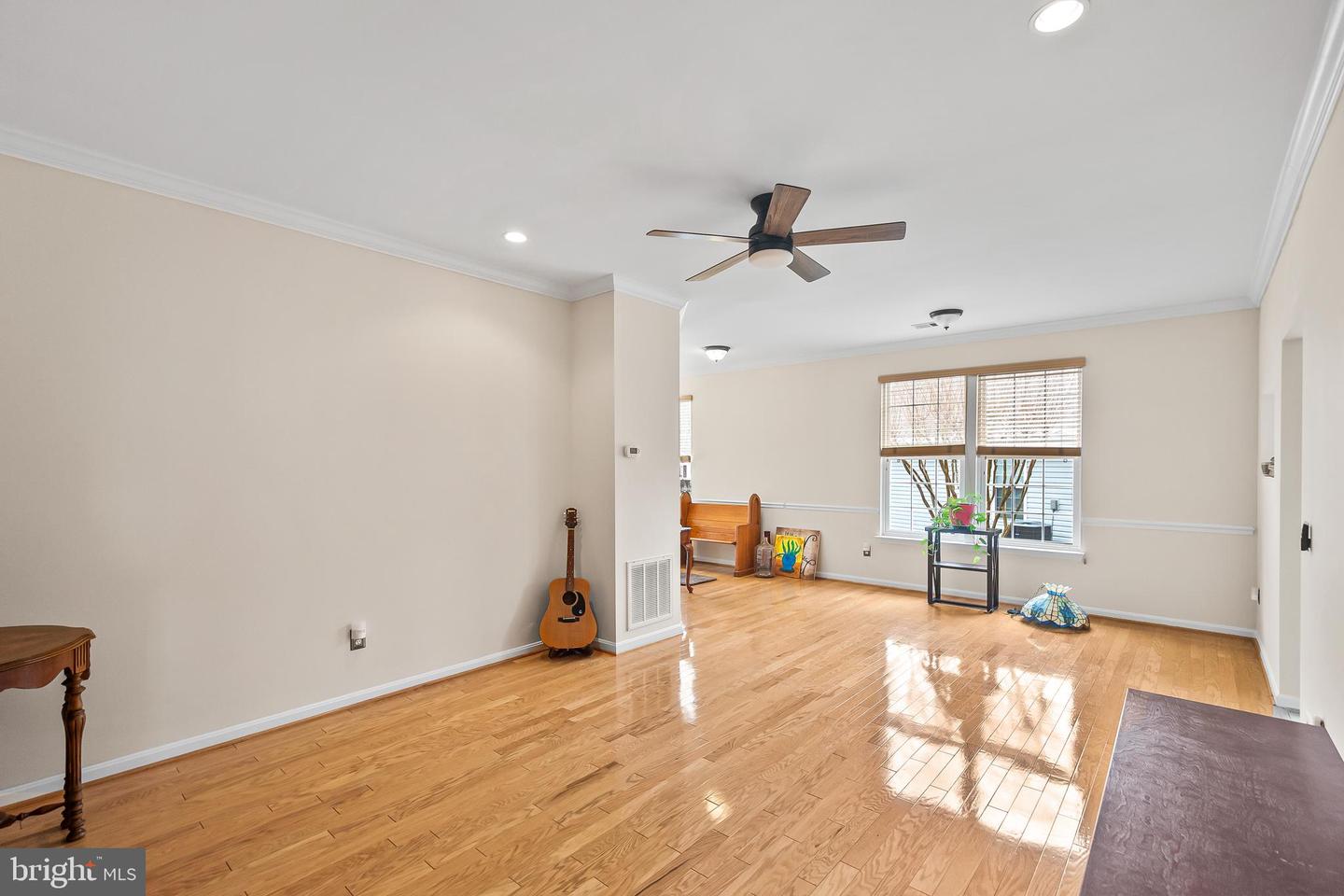 3618 SECRET GROVE CT, DUMFRIES, Virginia 22025, 3 Bedrooms Bedrooms, ,2 BathroomsBathrooms,Residential,For sale,3618 SECRET GROVE CT,VAPW2112380 MLS # VAPW2112380 3618 SECRET GROVE CT, DUMFRIES, Virginia 22025, 3 Bedrooms Bedrooms, ,2 BathroomsBathrooms,Residential,For sale,3618 SECRET GROVE CT,VAPW2112380 MLS # VAPW2112380