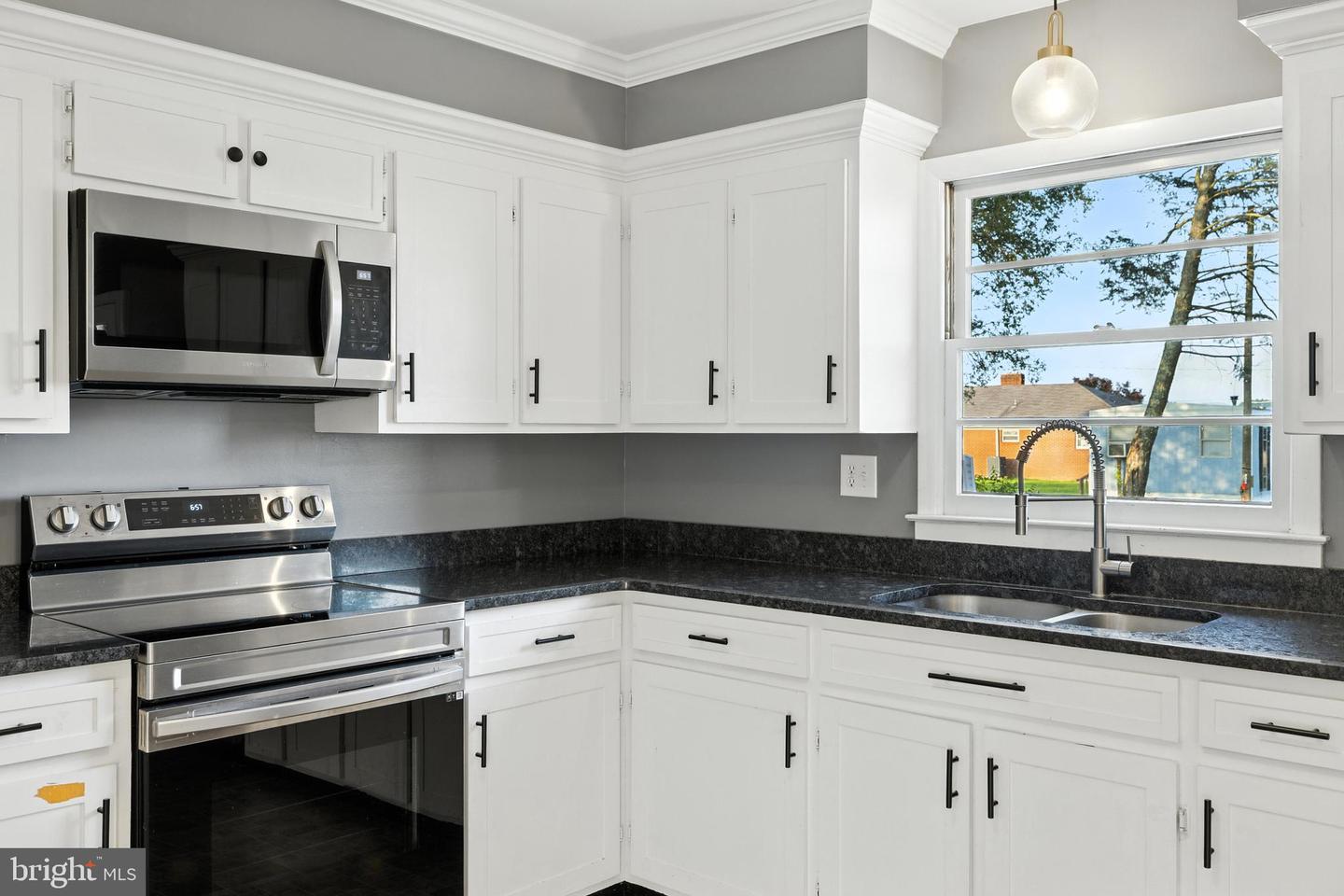 6 CHARLES ST, LURAY, Virginia 22835, 3 Bedrooms Bedrooms, ,2 BathroomsBathrooms,Residential,For sale,6 CHARLES ST,VAPA2006044 MLS # VAPA2006044 6 CHARLES ST, LURAY, Virginia 22835, 3 Bedrooms Bedrooms, ,2 BathroomsBathrooms,Residential,For sale,6 CHARLES ST,VAPA2006044 MLS # VAPA2006044