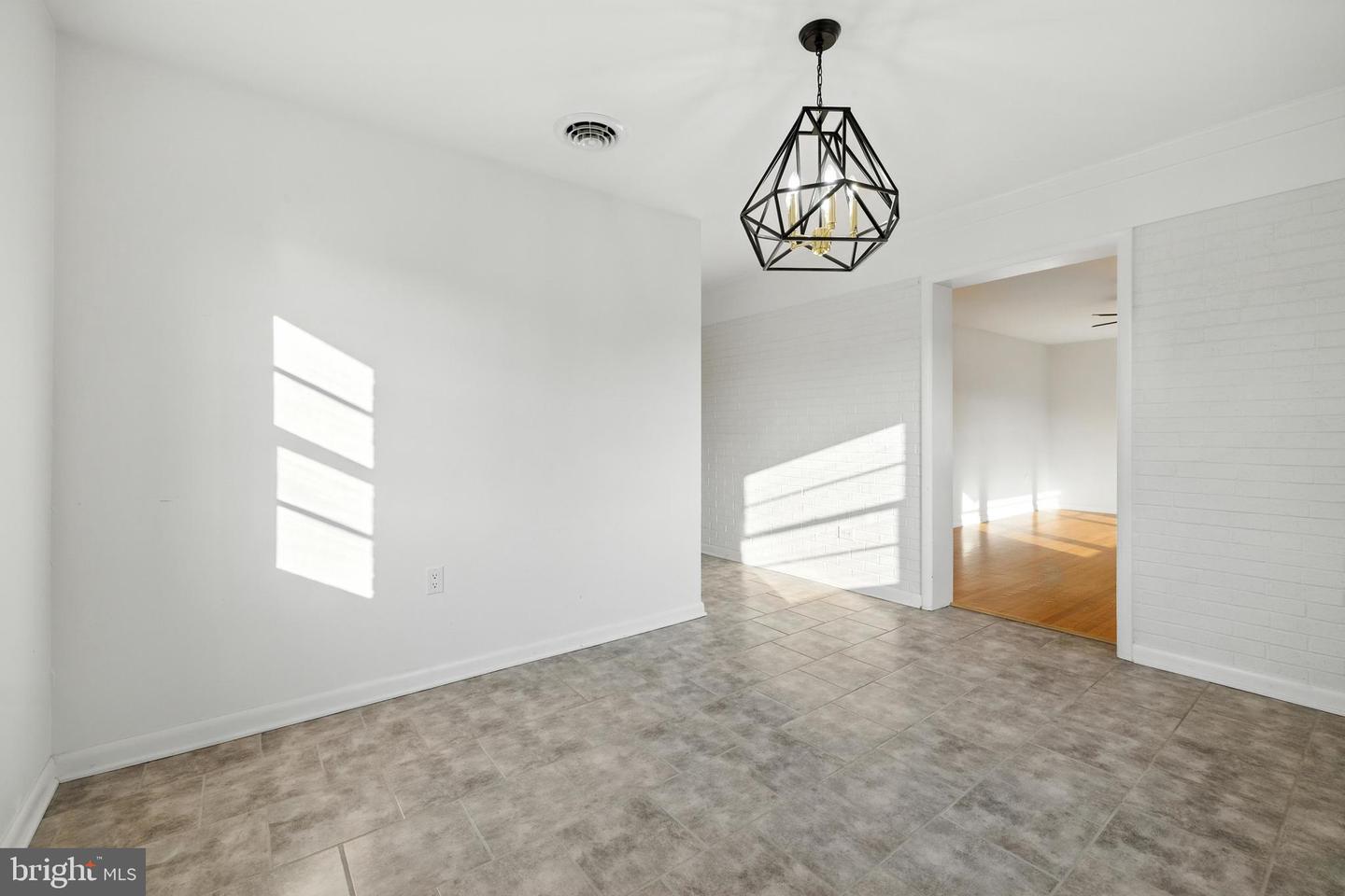 6 CHARLES ST, LURAY, Virginia 22835, 3 Bedrooms Bedrooms, ,2 BathroomsBathrooms,Residential,For sale,6 CHARLES ST,VAPA2006044 MLS # VAPA2006044 6 CHARLES ST, LURAY, Virginia 22835, 3 Bedrooms Bedrooms, ,2 BathroomsBathrooms,Residential,For sale,6 CHARLES ST,VAPA2006044 MLS # VAPA2006044